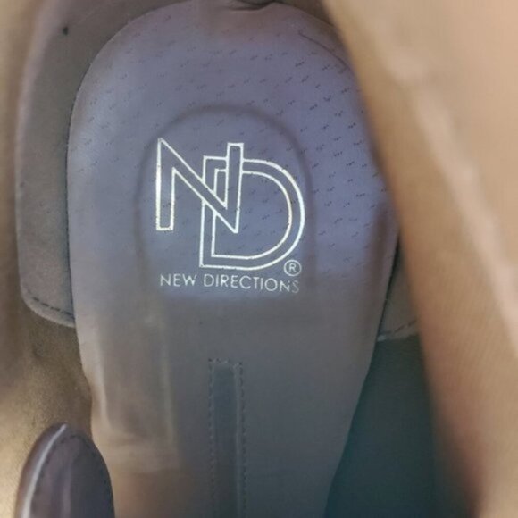 New Direction Women 9 Camden Medium Brown Faux Suede Wedge Lace Up Ankle Booties - Picture 2 of 9